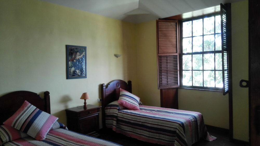 Hotel Rural Finca la Raya
