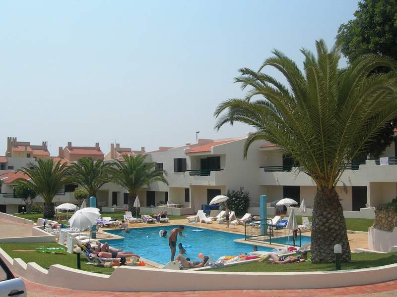 Aura Village - City Beach Apartments