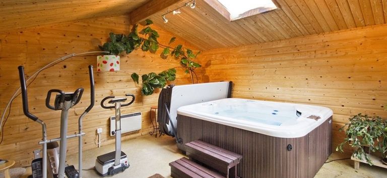 Tovey Lodge