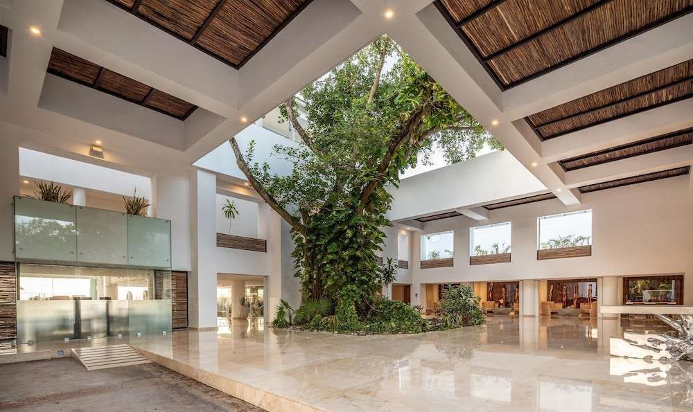 Playacar Palace