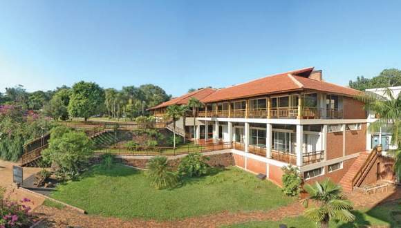 Raíces Esturión Hotel