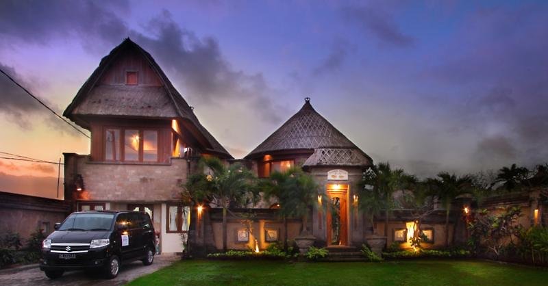 Dewani Villa Resort