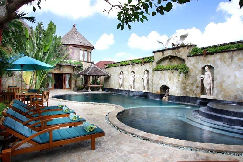 Dewani Villa Resort