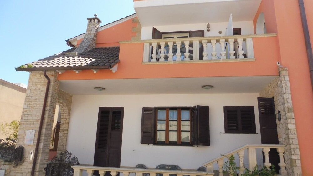 Athena B&B