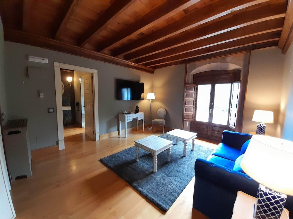 Casona de la Pinta