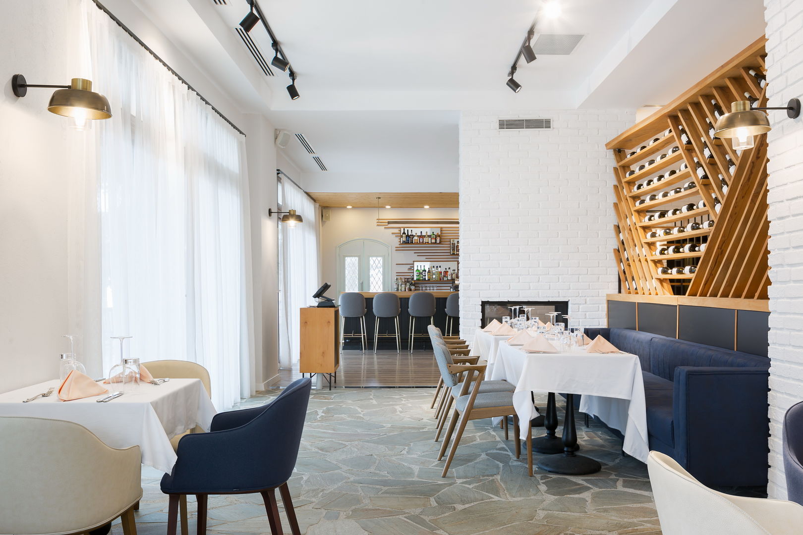 Gillham Vineyard Hotel