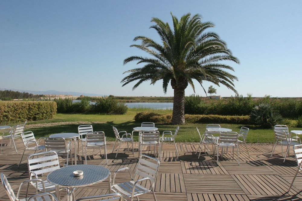 African Beach Hotel