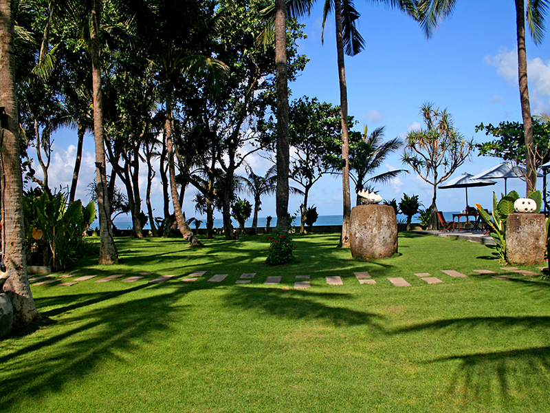 Legong Keraton Beach