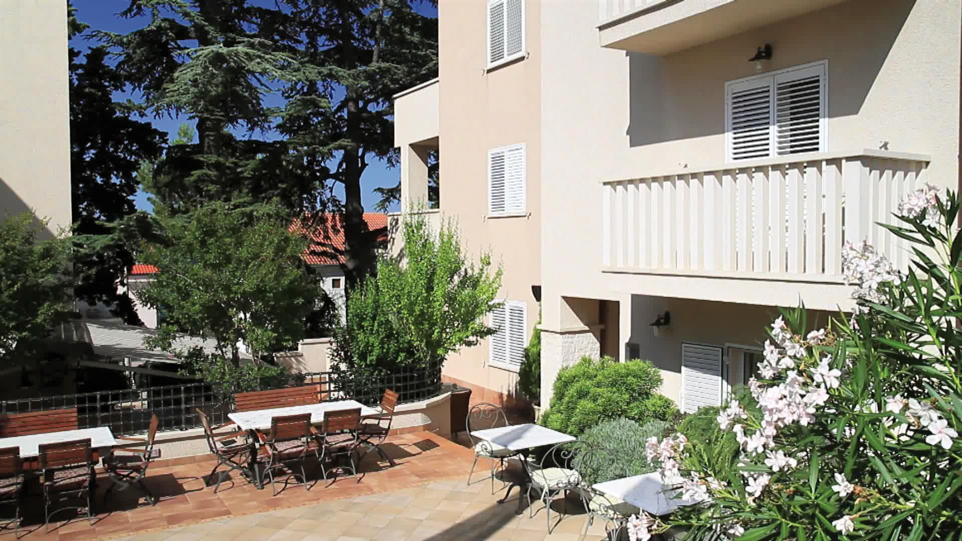 Hotel Abalone