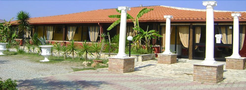 Napeto Village