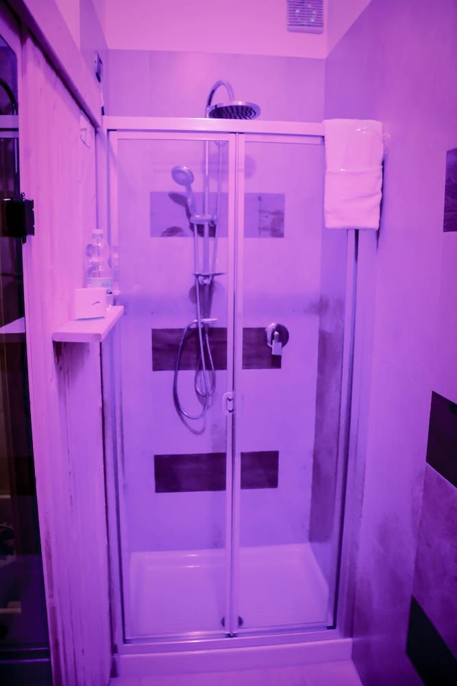 Brain Rooms & Suite