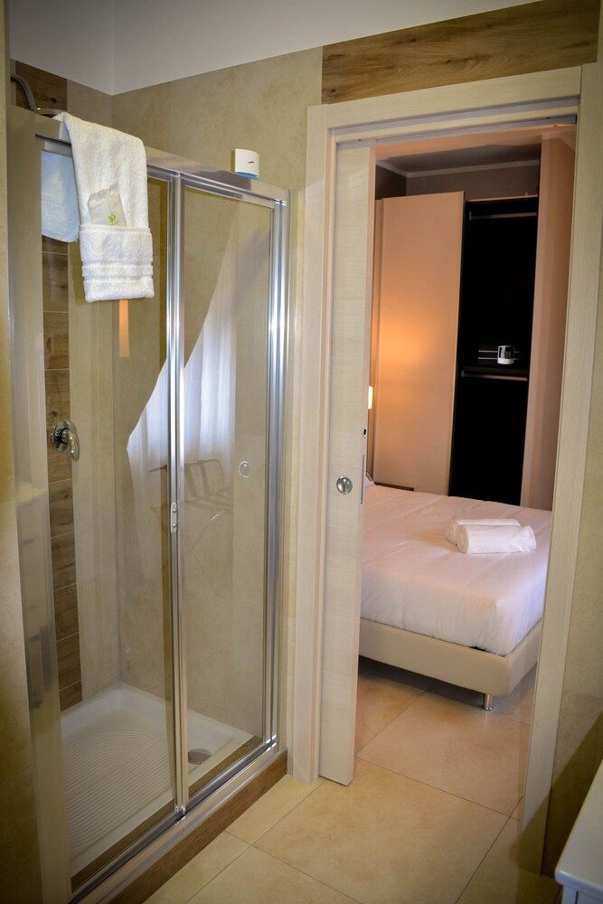 Brain Rooms & Suite