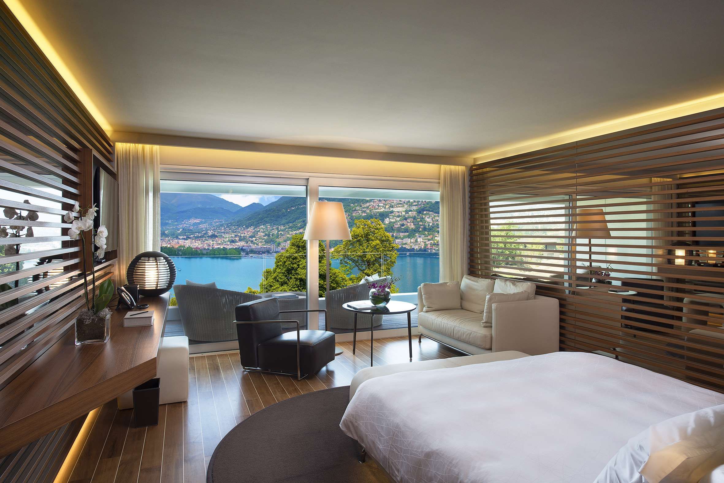 THE VIEW Lugano