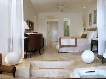 Le Blanc Spa Resort