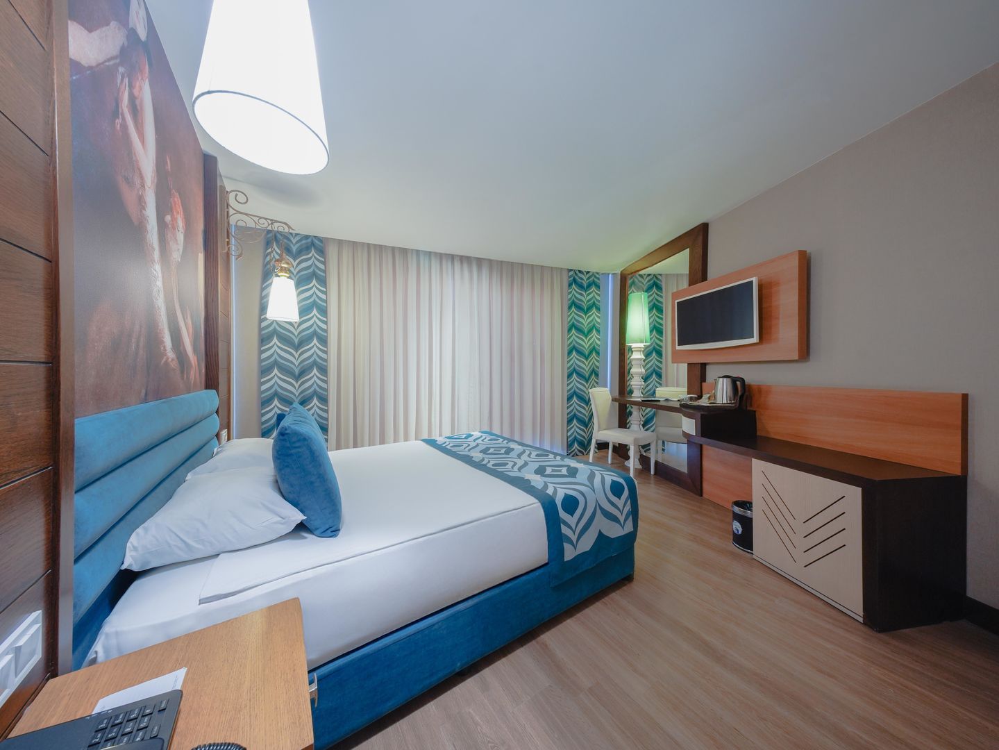 Dream World Resort & Spa