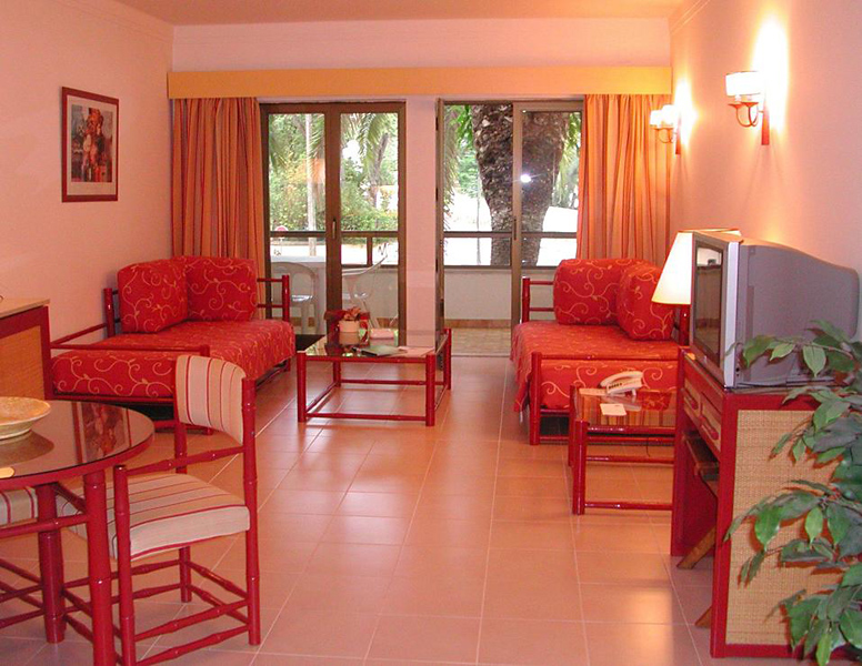 Clube do Lago Hotel & Apartamento