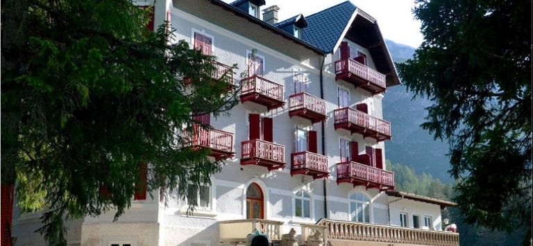 Hotel Croda Rossa