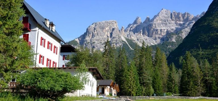 Hotel Croda Rossa