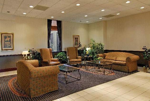 Emerald Hotel & Suites
