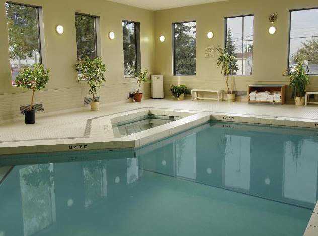 Emerald Hotel & Suites
