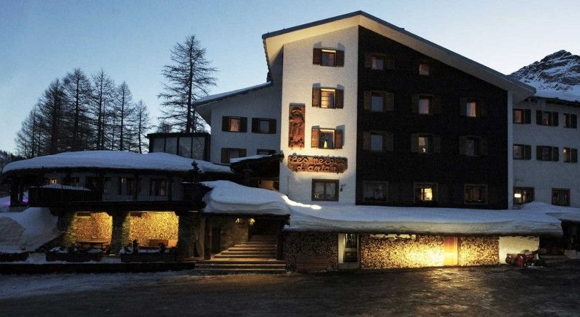 Hotel Ristorante Les Neiges d’Antan
