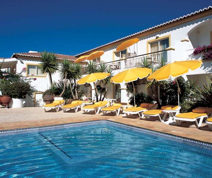 Costa d'Oiro Ambiance Village