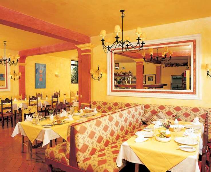 Costa d'Oiro Ambiance Village