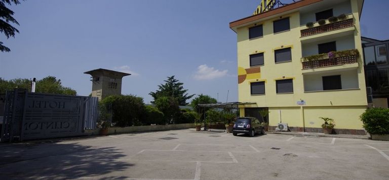 Hotel Clinton