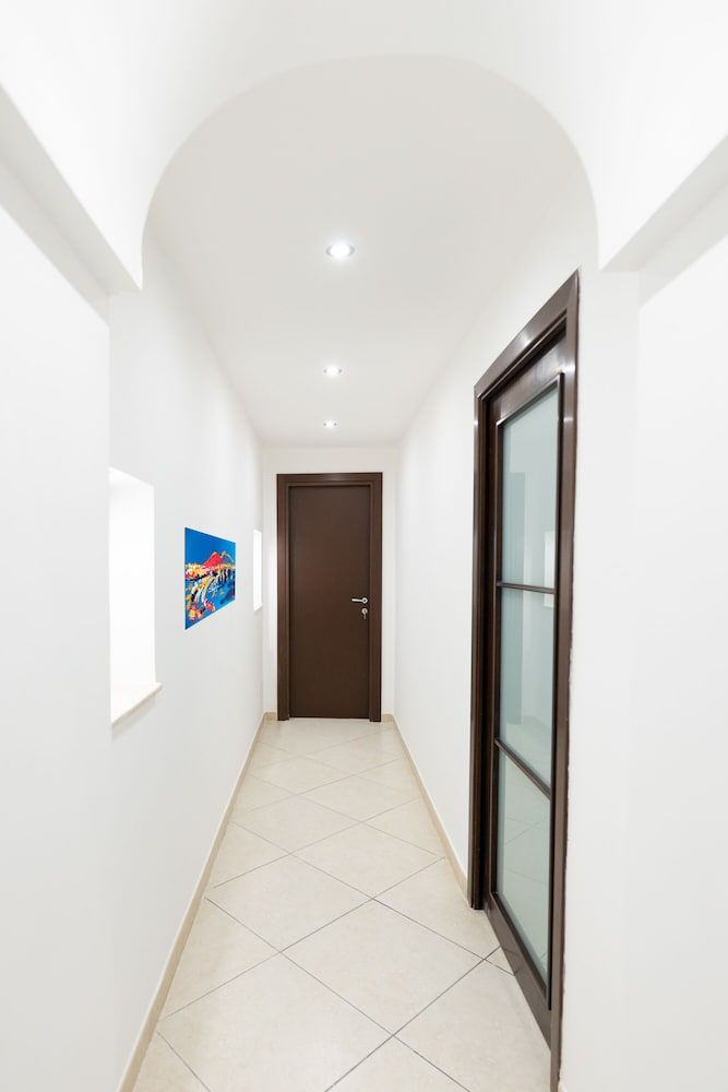 Visitoledo House