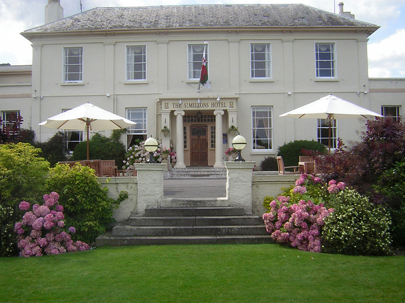 St Mellons Hotel