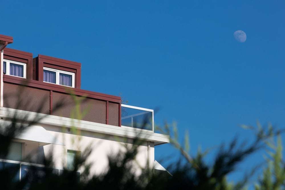 Harvey Suites Hotel & Residence