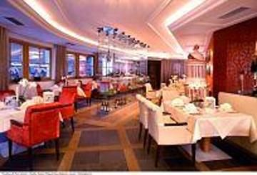 Hotel Alpine Palace