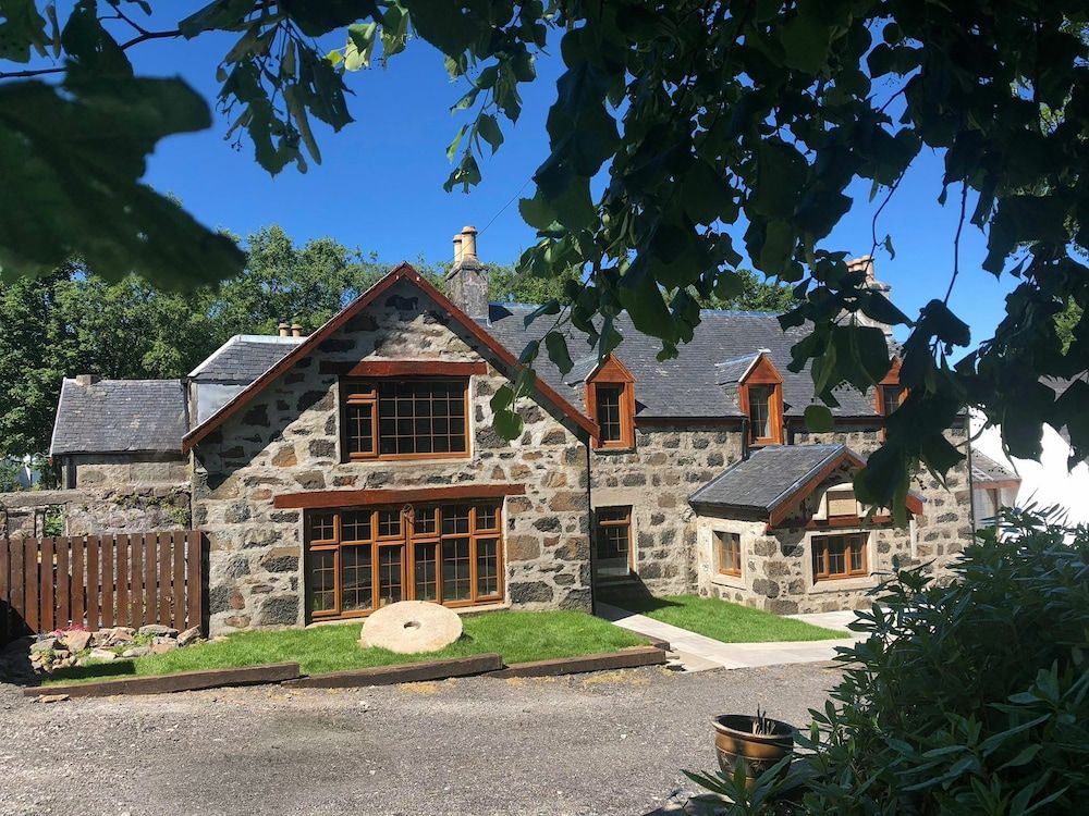 Edinbane Lodge