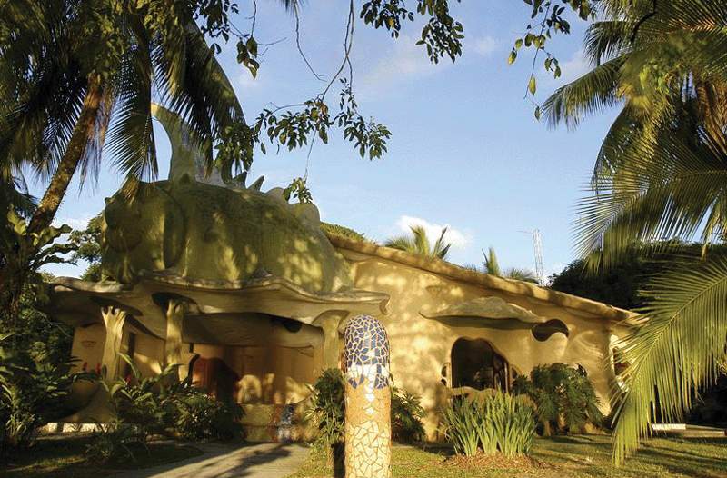 Laguna Lodge
