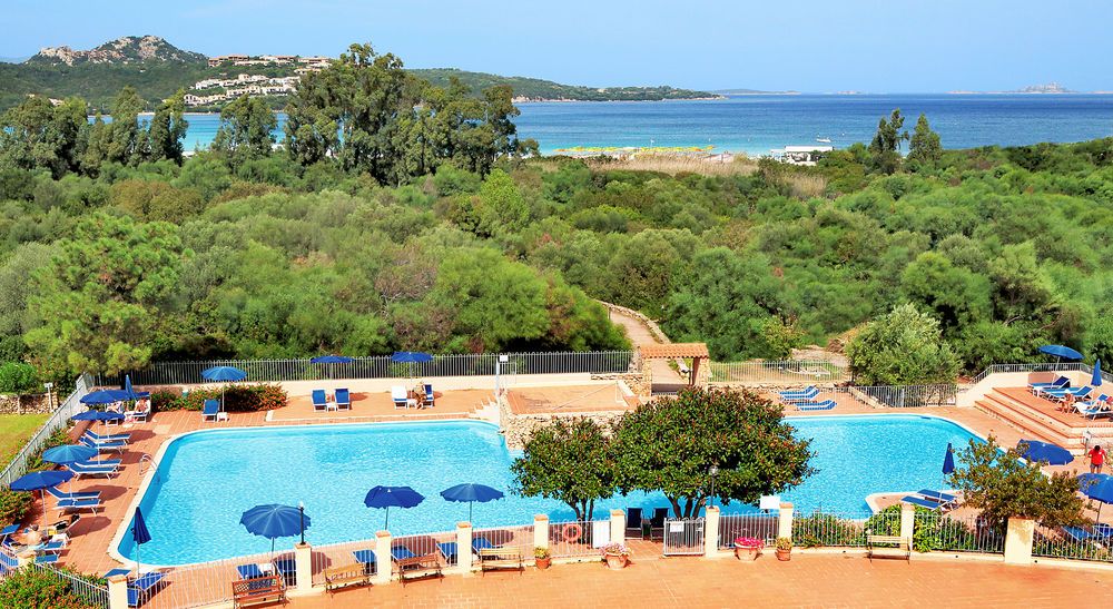Colonna Beach Hotel & Apartments