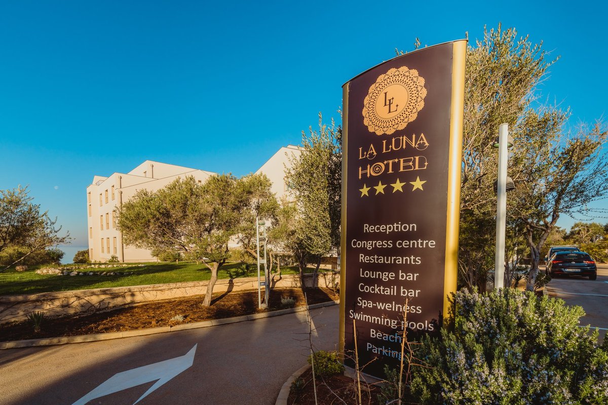 La Luna Hotel