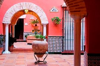 Los Patios Apartamentos