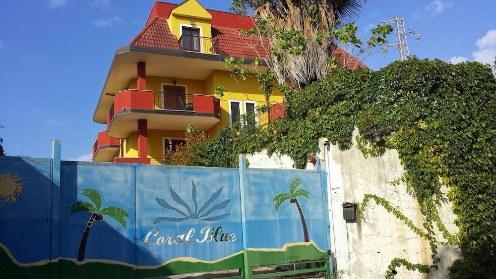 Coral Blue  Bed & Breakfast
