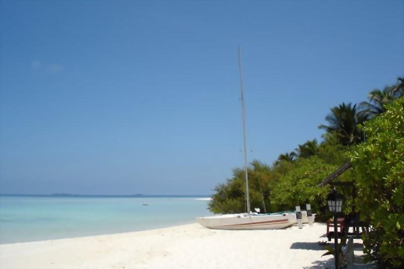 Embudu Village