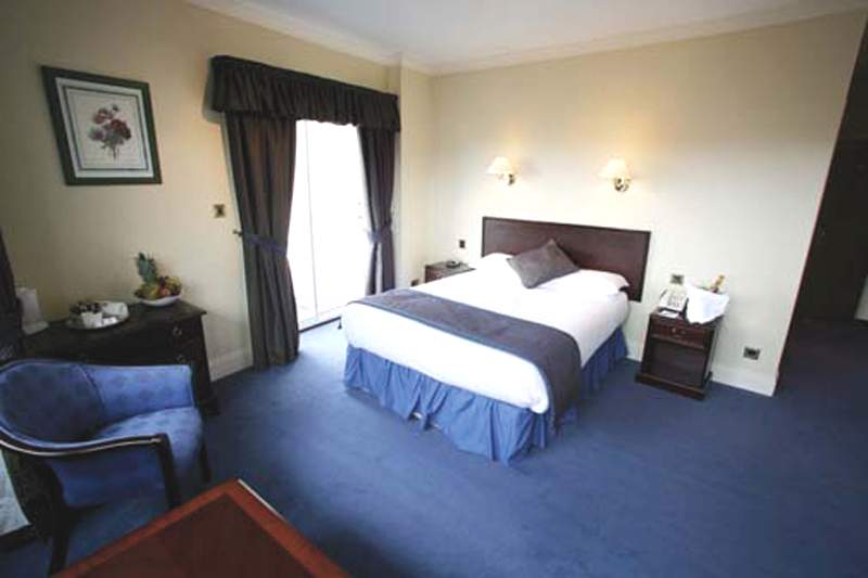 The Lovat Hotel