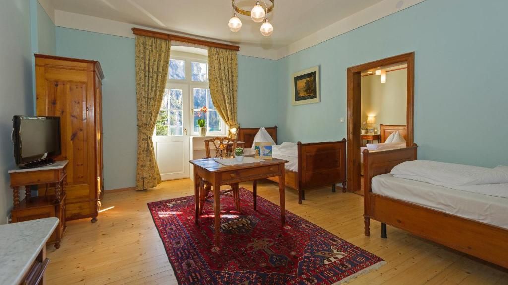 Hotel Lago di Braies