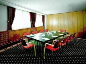 Alpine-City-Wellness Hotel Dominik