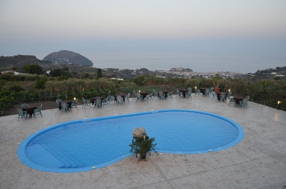 Eolian Residence