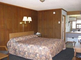 Canadas Best Value Inn