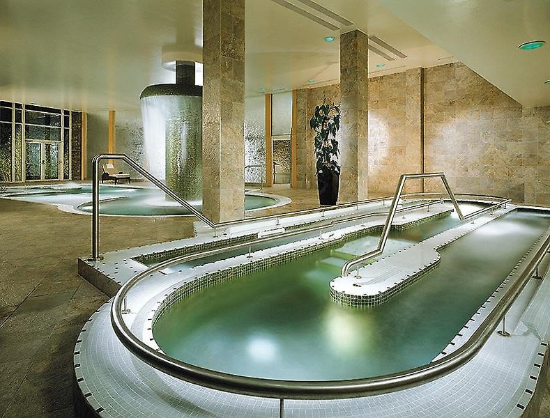 Fota Island Resort