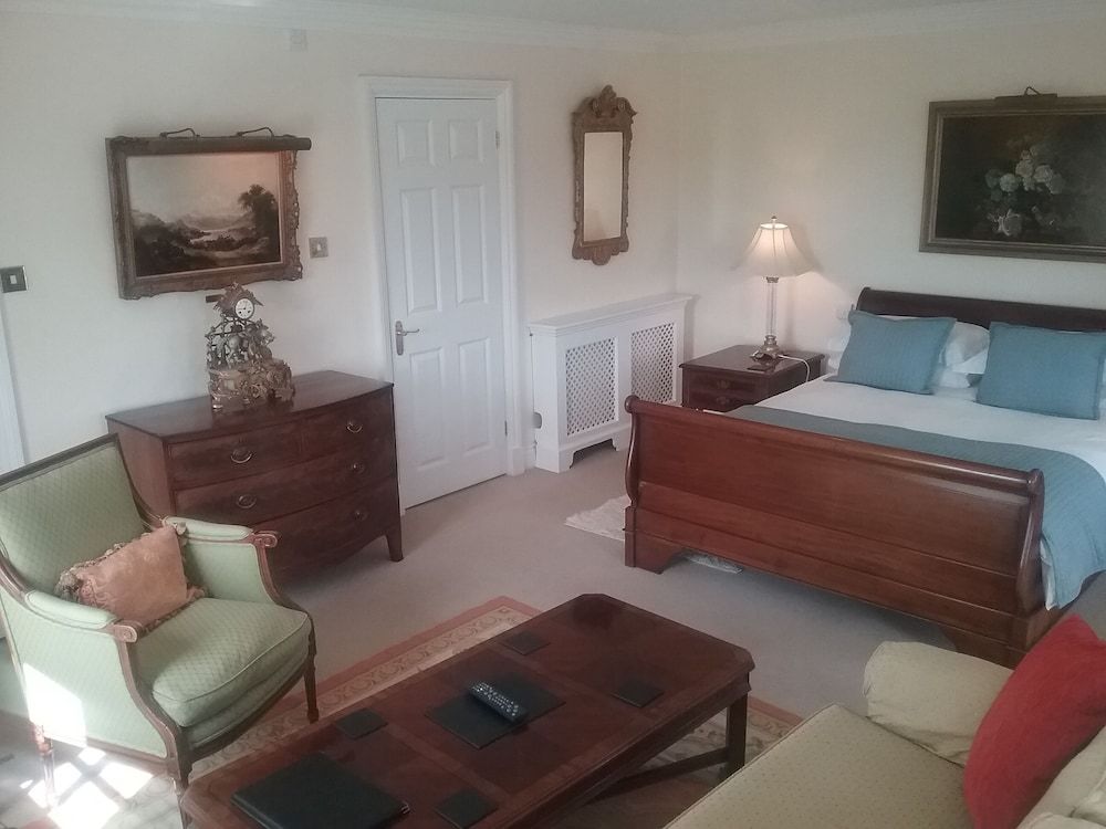 Landseer House