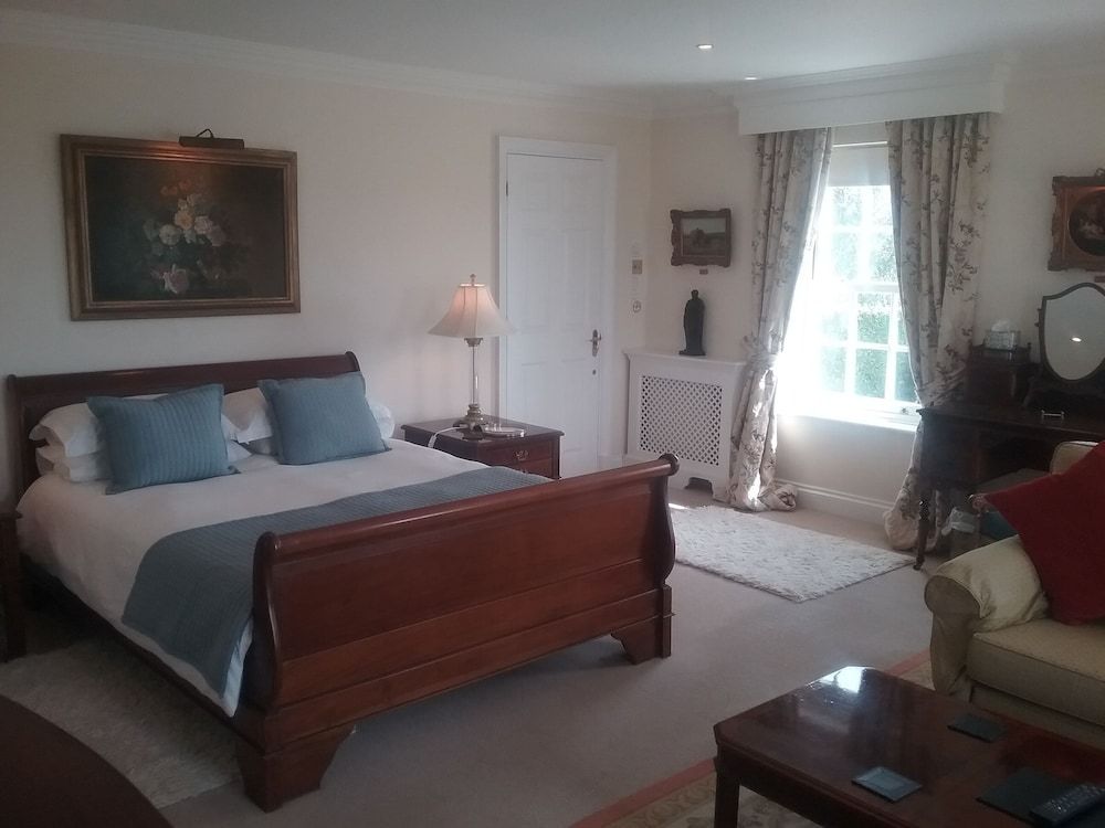 Landseer House