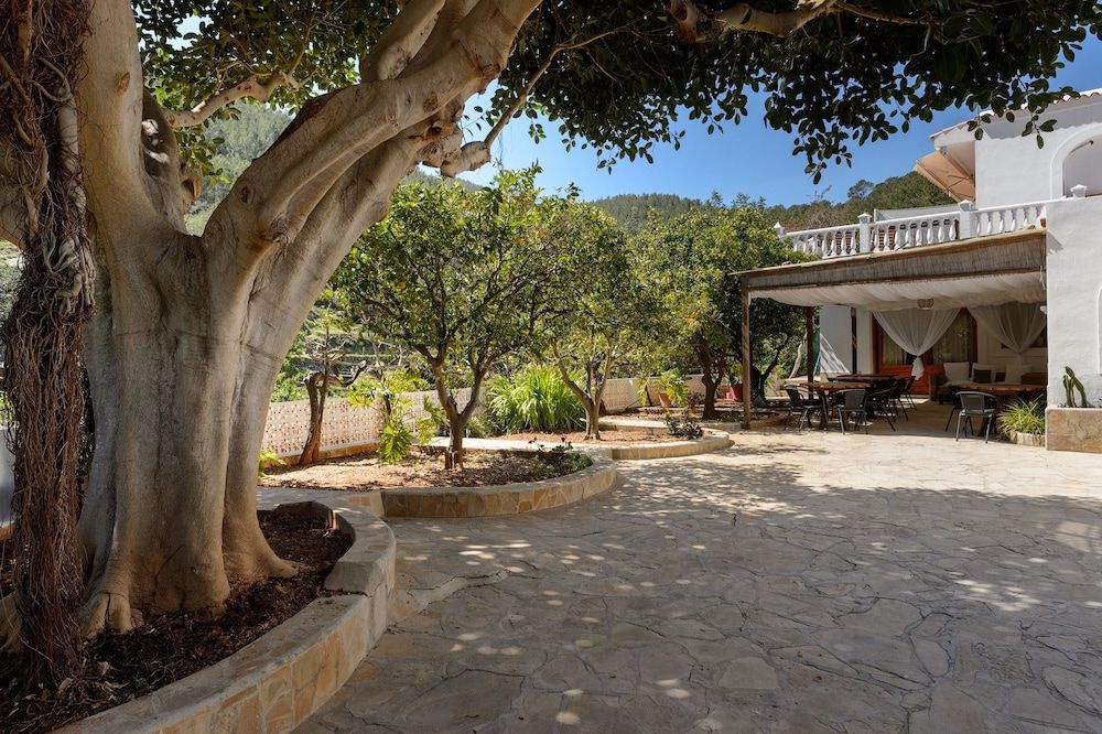 Valley Club Ibiza - Boutique Agroturismo