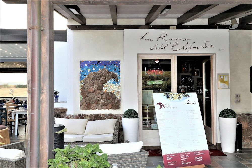 La Roccia Dell'Elefante B&B