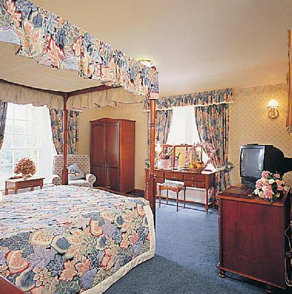 The George Hotel